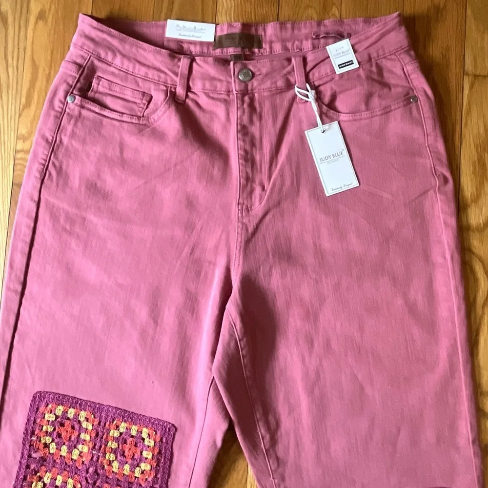 Judy Blue High Rise Dusty Pink Crochet Patch Wide Leg Jeans NWT CC - Picture 4 of 12